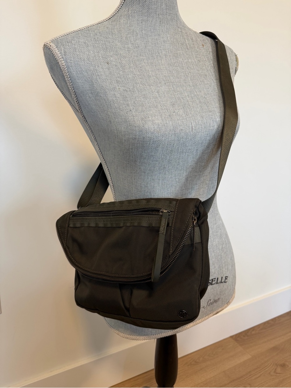 Lululemon all day festival bag
